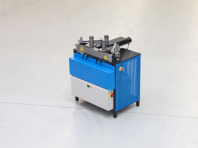 Arkus 12 Profil Büküm Makinesi